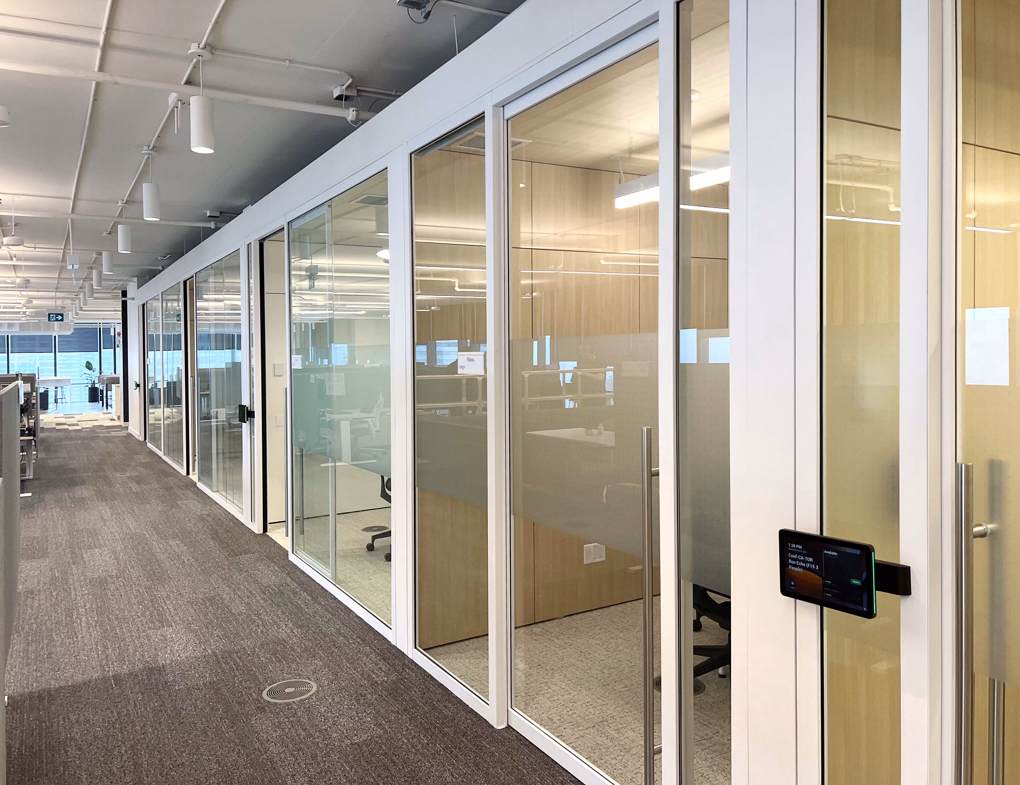Flexible and sustainable solution for a space in Canada